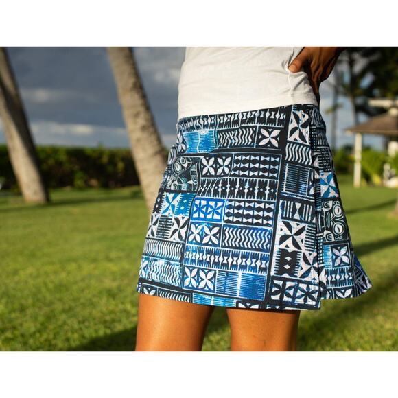 RipSkirt Hawaii Length 2 Medium Blue Geo Printed Tiles 19.5” Adjustable Wrap - Picture 1 of 5